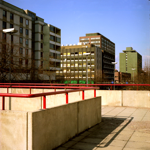 Kirsten Kötter: Fotoserie Pasila (Helsinki), 2002, hier: obere Ebene