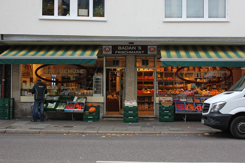 Frankfurt a. M., Grüneburgweg 23a, 2017, Badans Frischmarkt, Foto: Kirsten Kötter