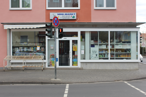 Gießen, Wartweg 42 / Aulweg, 2021, Mini-Markt, Foto: Kirsten Kötter